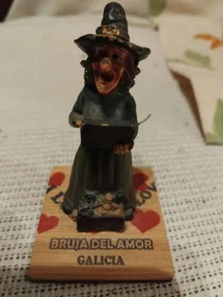 Bruja del Amor Galicia Figura