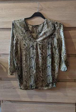 Blusa Stradivarius Animal Print Serpiente Talla S