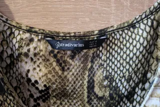 Blusa Stradivarius Animal Print Serpiente Talla S