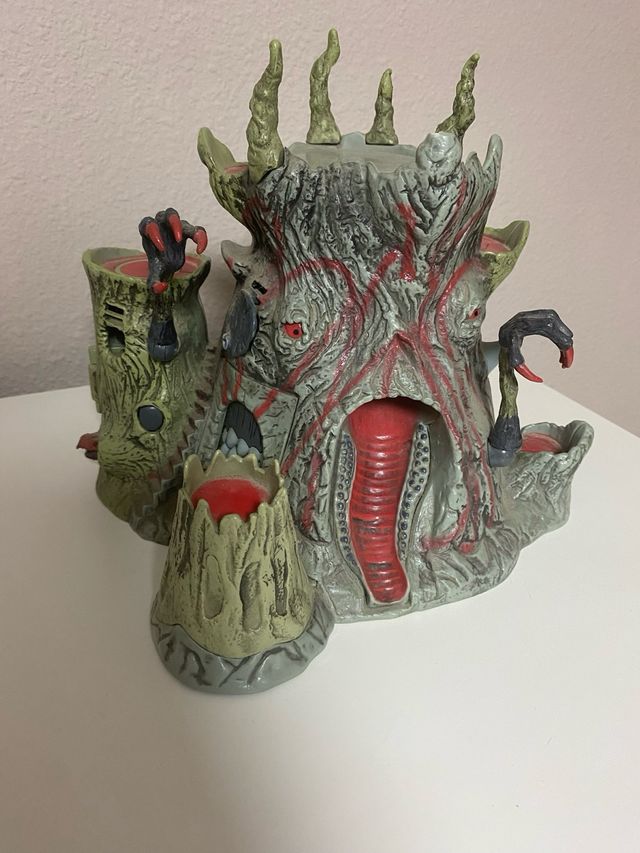 Colección Gormiti Figuras y Edificios. 83 figuras.