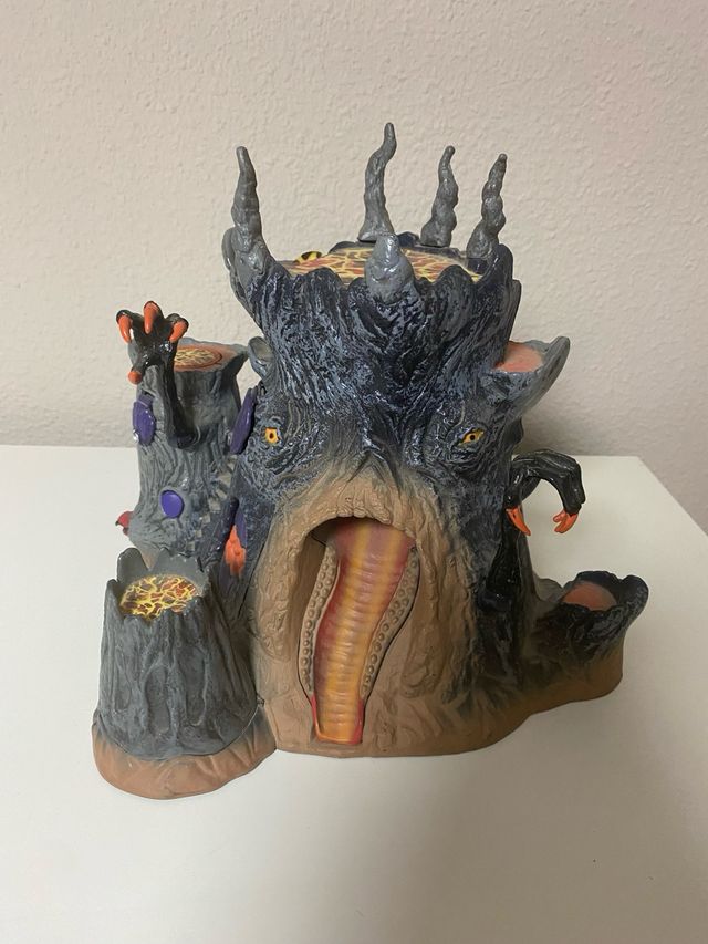 Colección Gormiti Figuras y Edificios. 83 figuras.