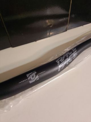 Manubrio MTB Race Face Chester 35mm 780mm