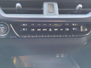 Lexus UX 2.0 250h Business