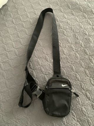 Bolso bandolera Nike negro