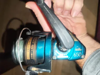 Carrete de pesca spinning