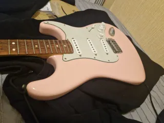 Fender Stratocaste Shell Pink Escucho ofertas