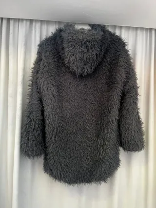 Abrigo pelo gris azulado T S