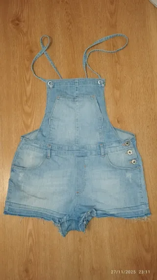 Peto vaquero Bershka mini talla L