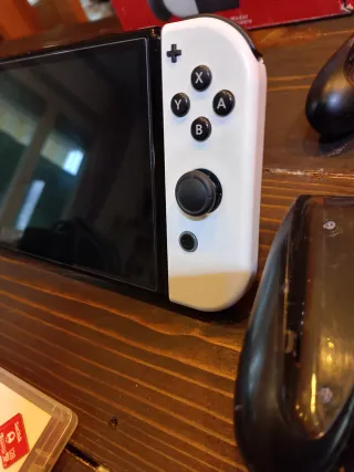 Nintendo Switch OLED Bianca Completa