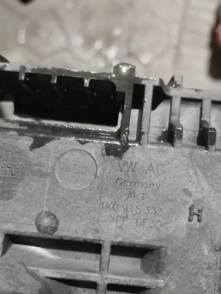 Bandeja Soporte Batería Seat León 2