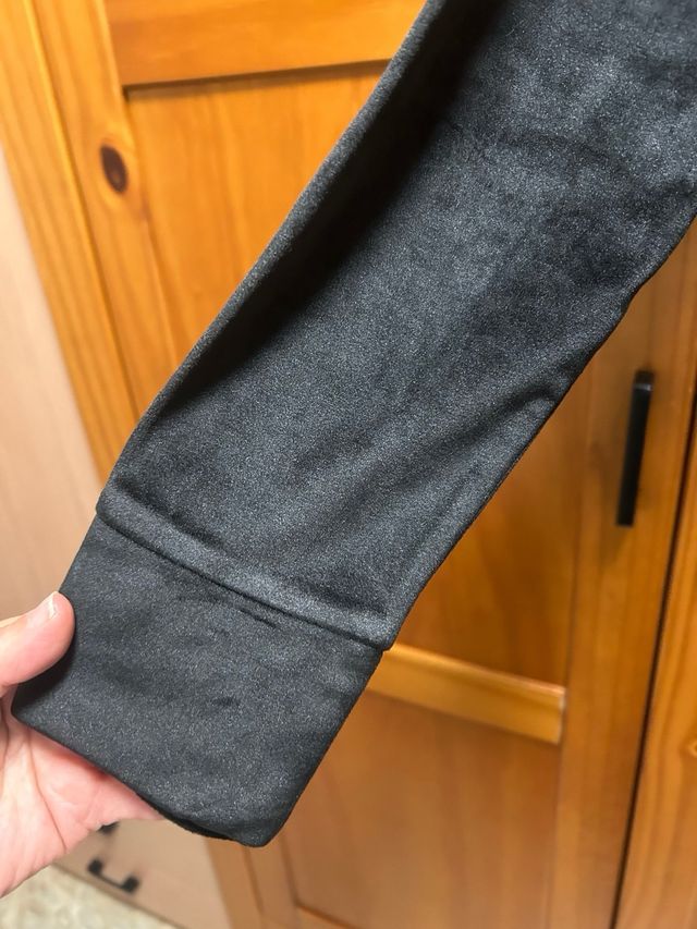 Sudadera de terciopelo negra