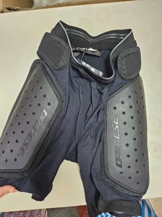 Protección Dainese escalada negra