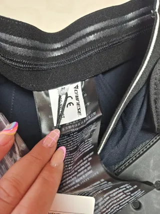 Protección Dainese escalada negra