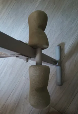 Banco de ejercicio y abdominales