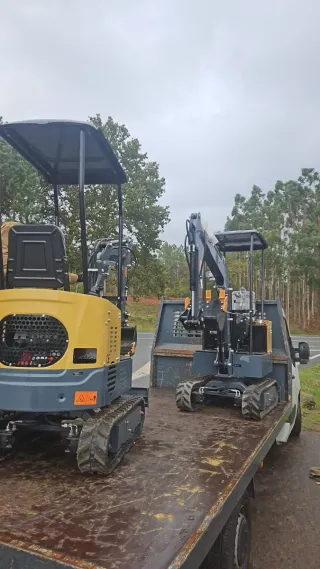 Liquidación 40 Mini Excavadoras