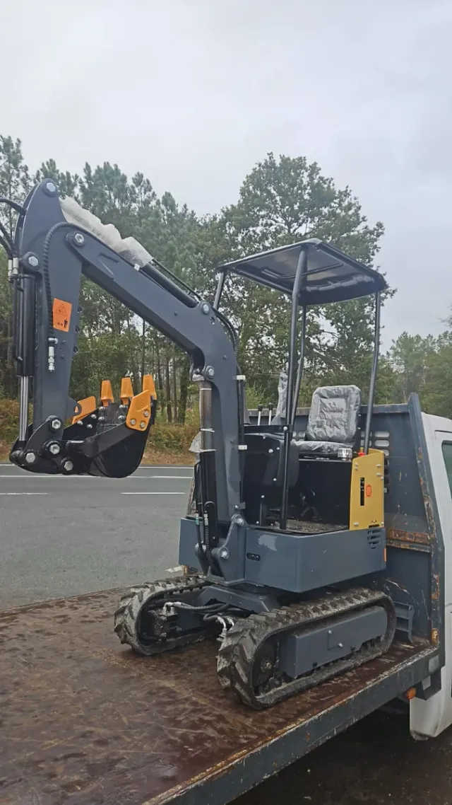 Liquidación 40 Mini Excavadoras