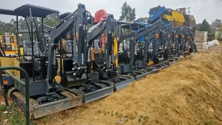 Liquidación 40 Mini Excavadoras