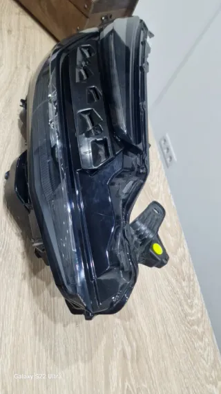 Faro Toyota CH-R LED Derecho 2024