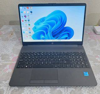 Ordenador portátil HP INTEL ICORE 3, DOCEAVA GENER