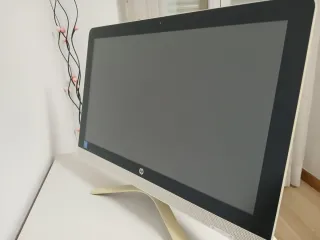 Ordenador HP All-in-One Beige/Blanco