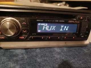 Autoradio Alpine CDE-120RM + Bluetooth