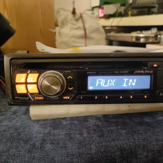 Autoradio Alpine CDE-120RM + Bluetooth
