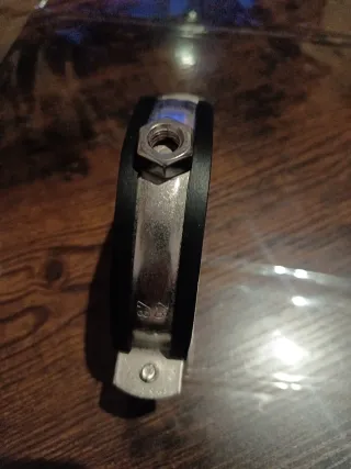 Abrazaderas de acero galvanizado