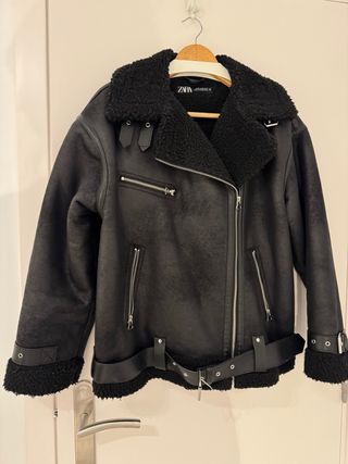 Cazadora doble faz Zara. Talla XS