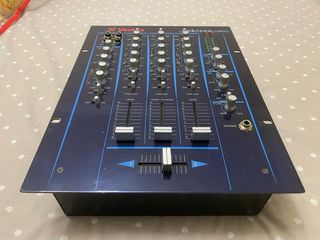 Mesa DJ Vestax PCV 175