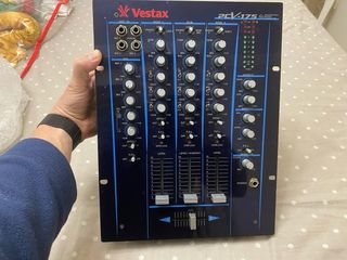 Mesa DJ Vestax PCV 175