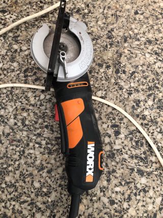 Mini sierra circular WORX