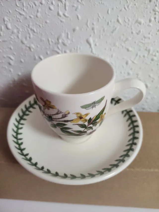 Lote Taza y platillo café. PORTMEIRION.