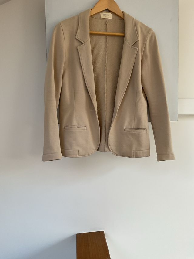 Americana básica beige Chica