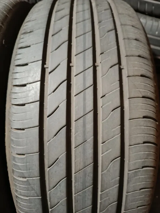 Neumático Goodyear 205/55R16 94V