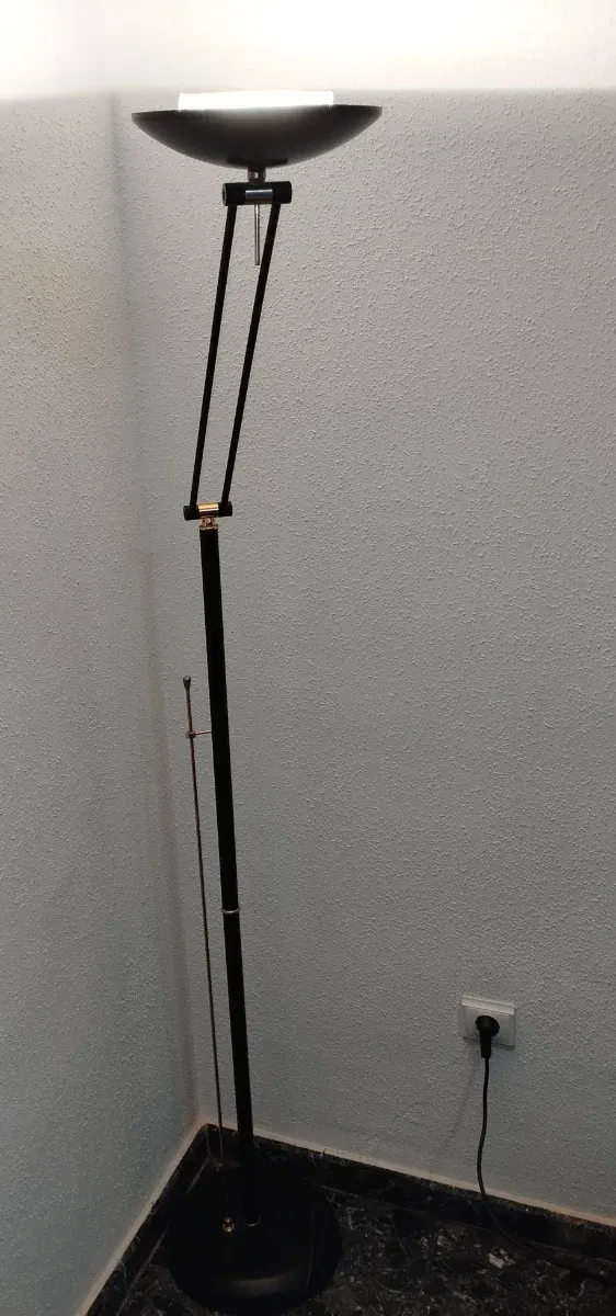 Lámpara de pie halógena