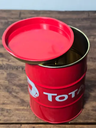 Gadget pubblicitario fusto olio Total