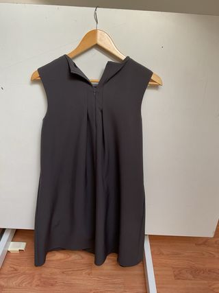 Vestido gris Uniqlo sin mangas