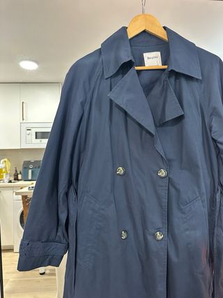 Gabardina Bershka Azul Marino Talla XS