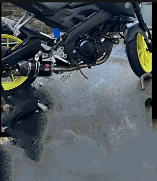 Escape Black Widow Yamaha MT/YZF 125