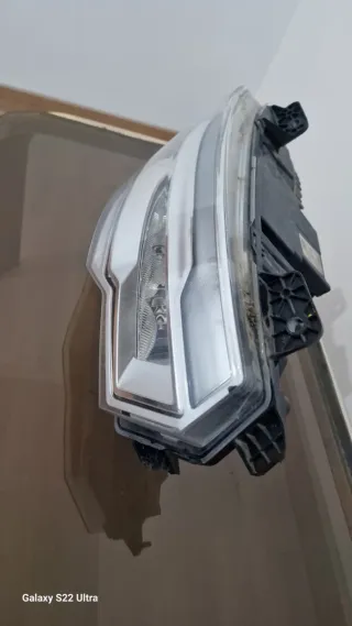 FARO DAF 95 XF LED DERECHO