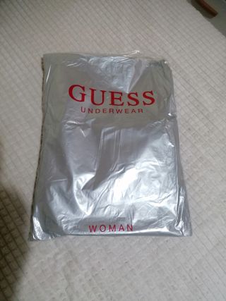 Sudadera Guess + regalo