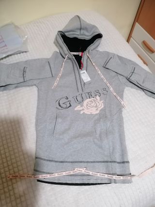 Sudadera Guess + regalo