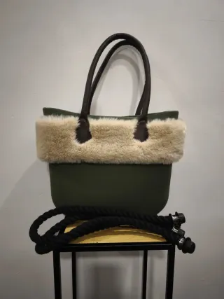 Bolso O bag Verde Militar con Pelo Beige