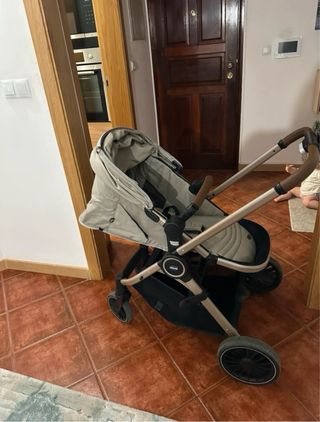 Carrinho Chicco + Babycoque e Base