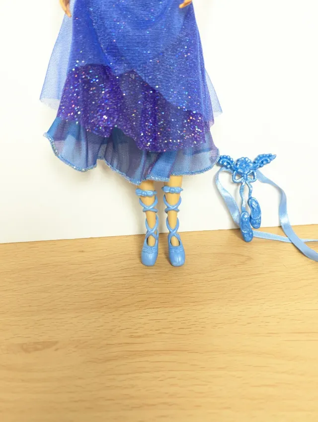 Barbie Courtney 12 Princesas Bailarinas