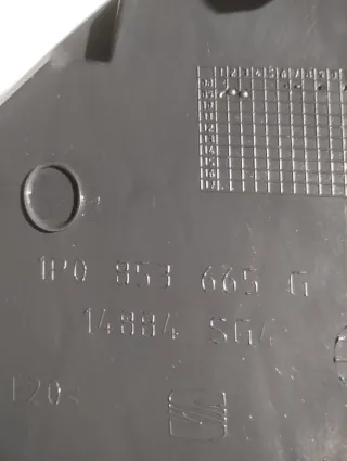 Parrilla antiniebla Seat León 2 inferior