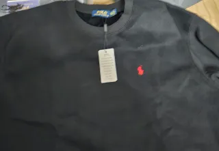 Sudadera Polo Ralph Lauren sin capucha.