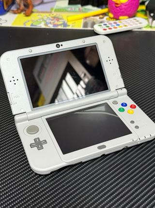 New Nintendo 3DS XL SNES Edition
