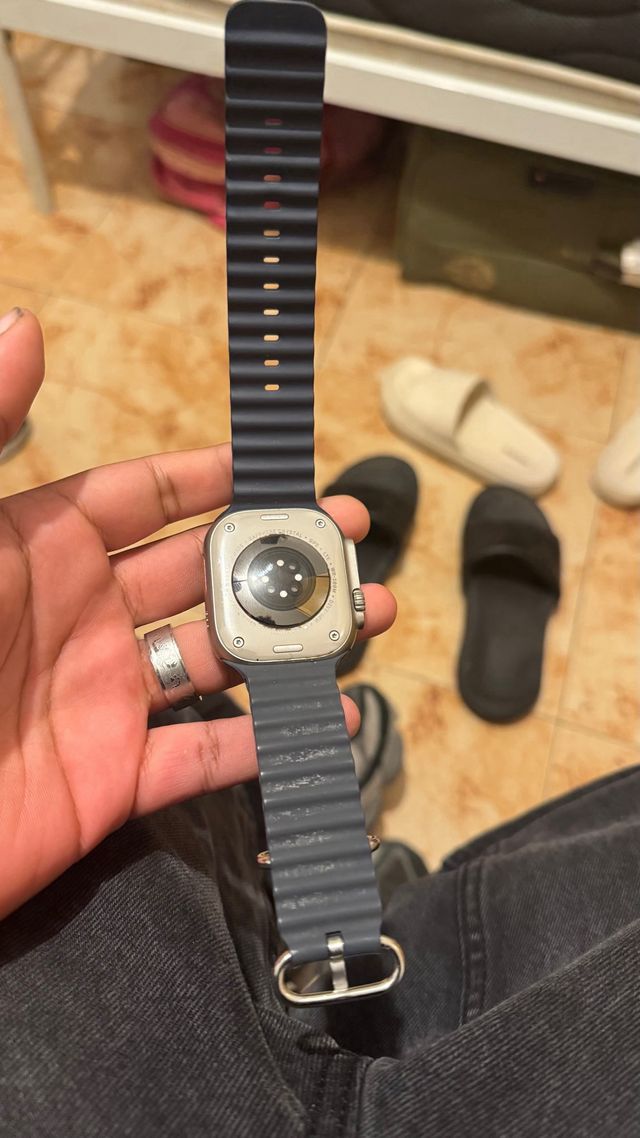 Apple Watch Ultra Negro/Gris escucho ofertas