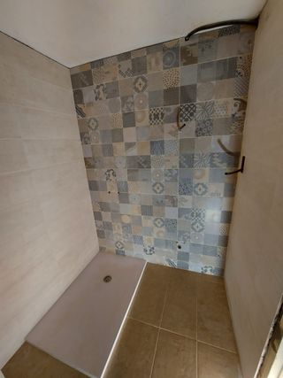 jardinero y albañil azulejos suelos pladur